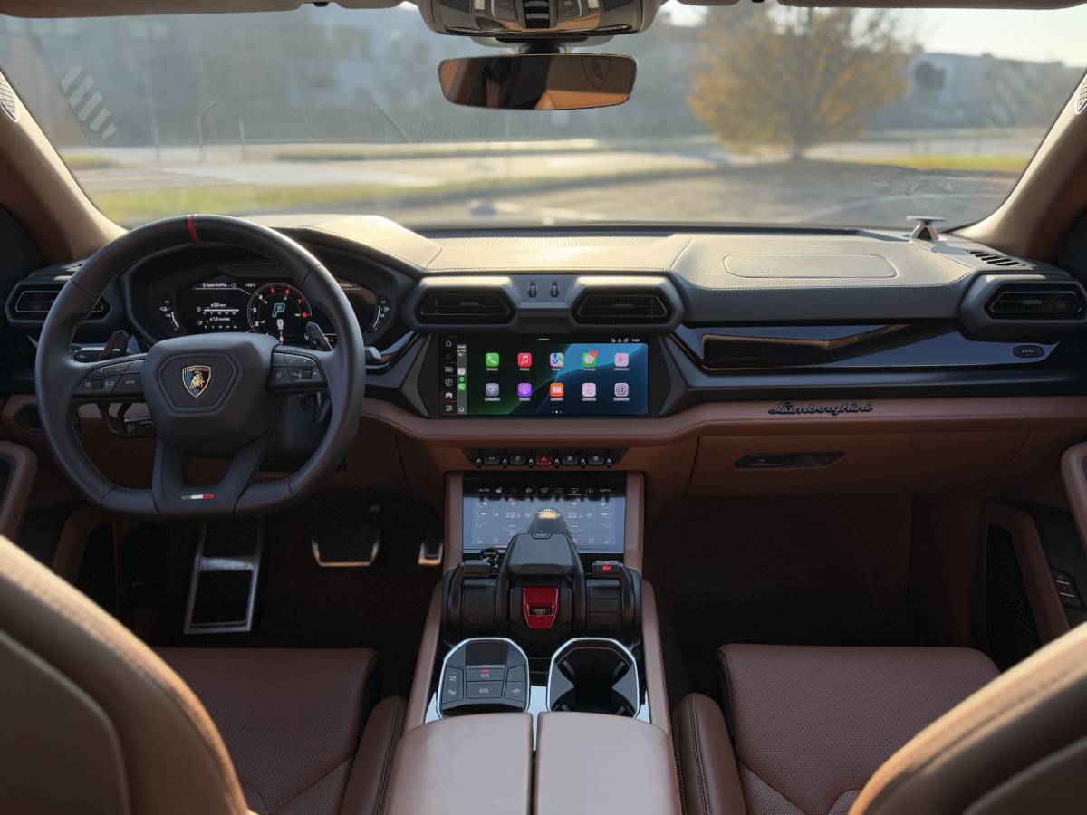 Lamborghini Urus SE: guarda la gallery del nuovo super-SUV da 800 CV 16