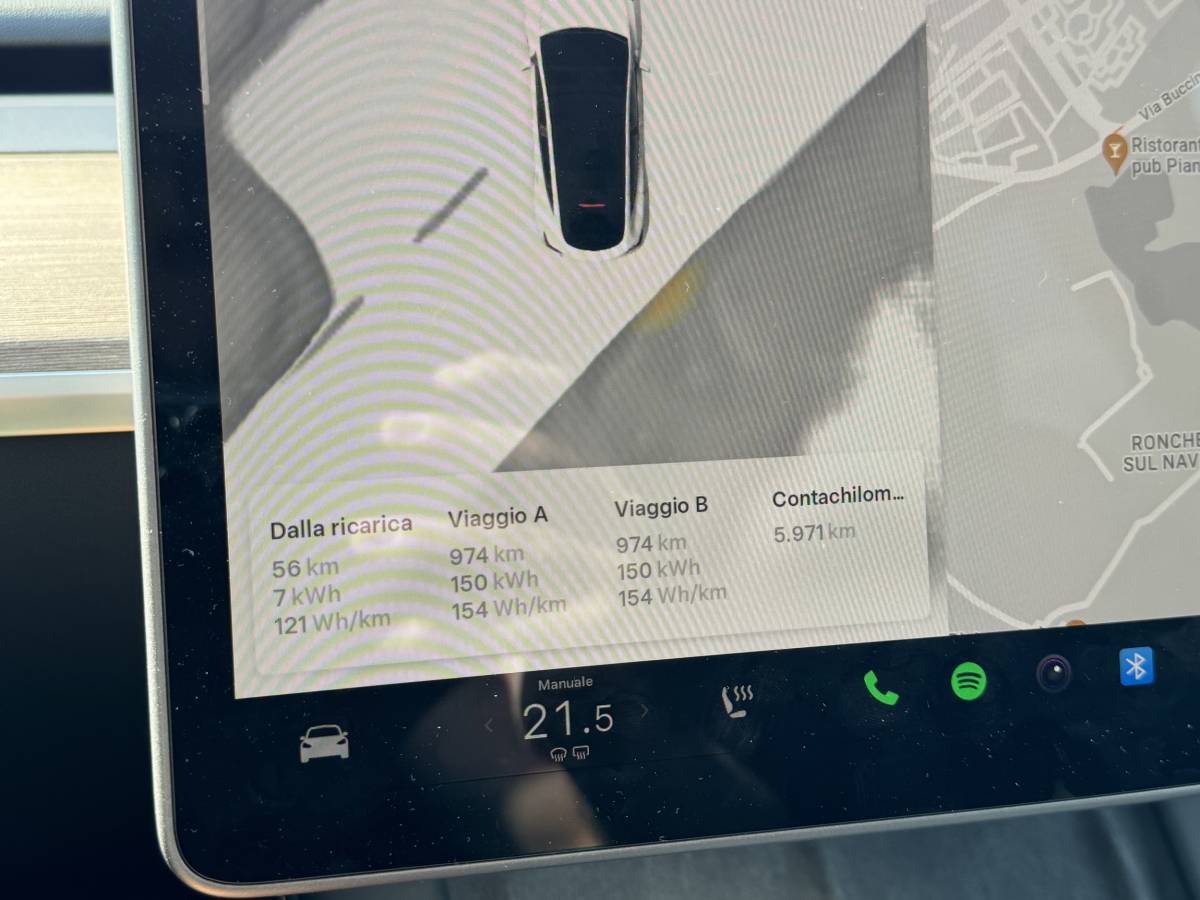 Tesla Model Y Long Range RWD: guarda la gallery del SUV elettrico super efficiente 20