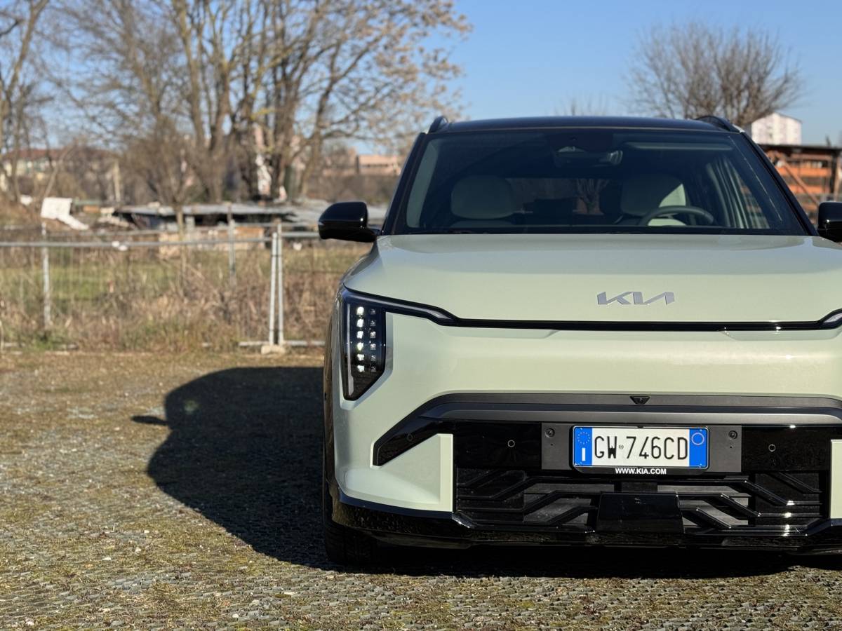 KIA EV3: guarda la gallery del nuovo SUV elettrico efficiente e accessibile 4