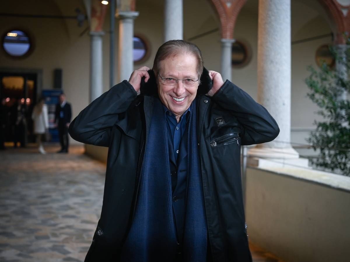 paolo berlusconi grazie tajani calenda spero entri in coalizione da Ilgiornale.it paolo berlusconi grazie tajani calenda spero entri in coalizione