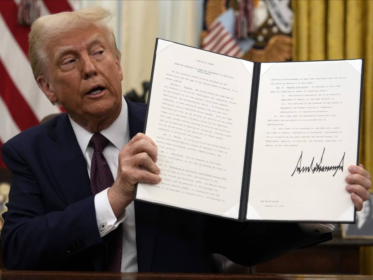 Trump dichiara guerra ai Fratelli Musulmani: scatta l’iter per inserirli tra i terroristi Trump dichiara guerra ai Fratelli Musulmani: scatta l’iter per inserirli tra i terroristi