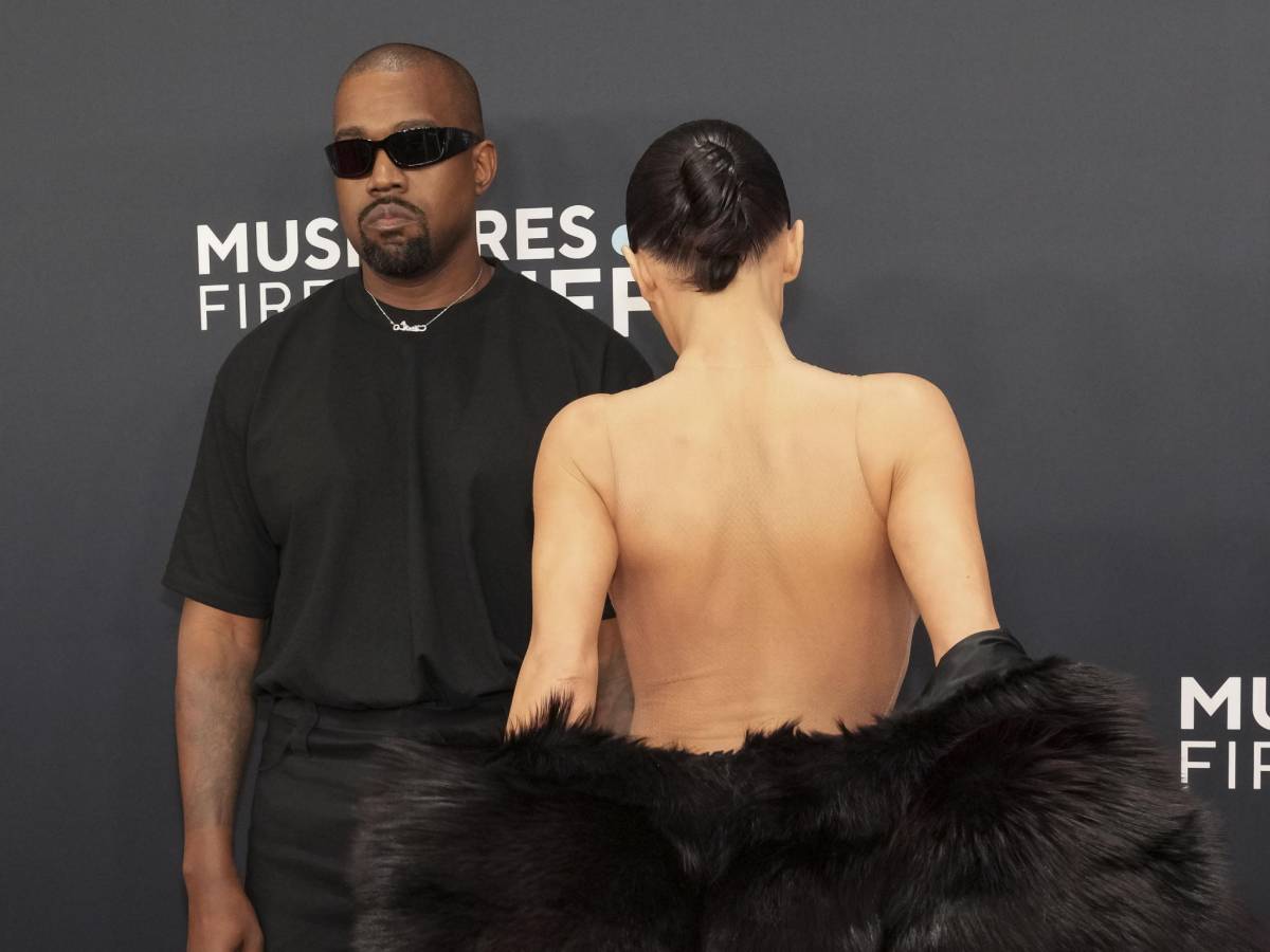 Kanye West e Bianca Censori verso il divorzio. Ecco quanto dovrà versare