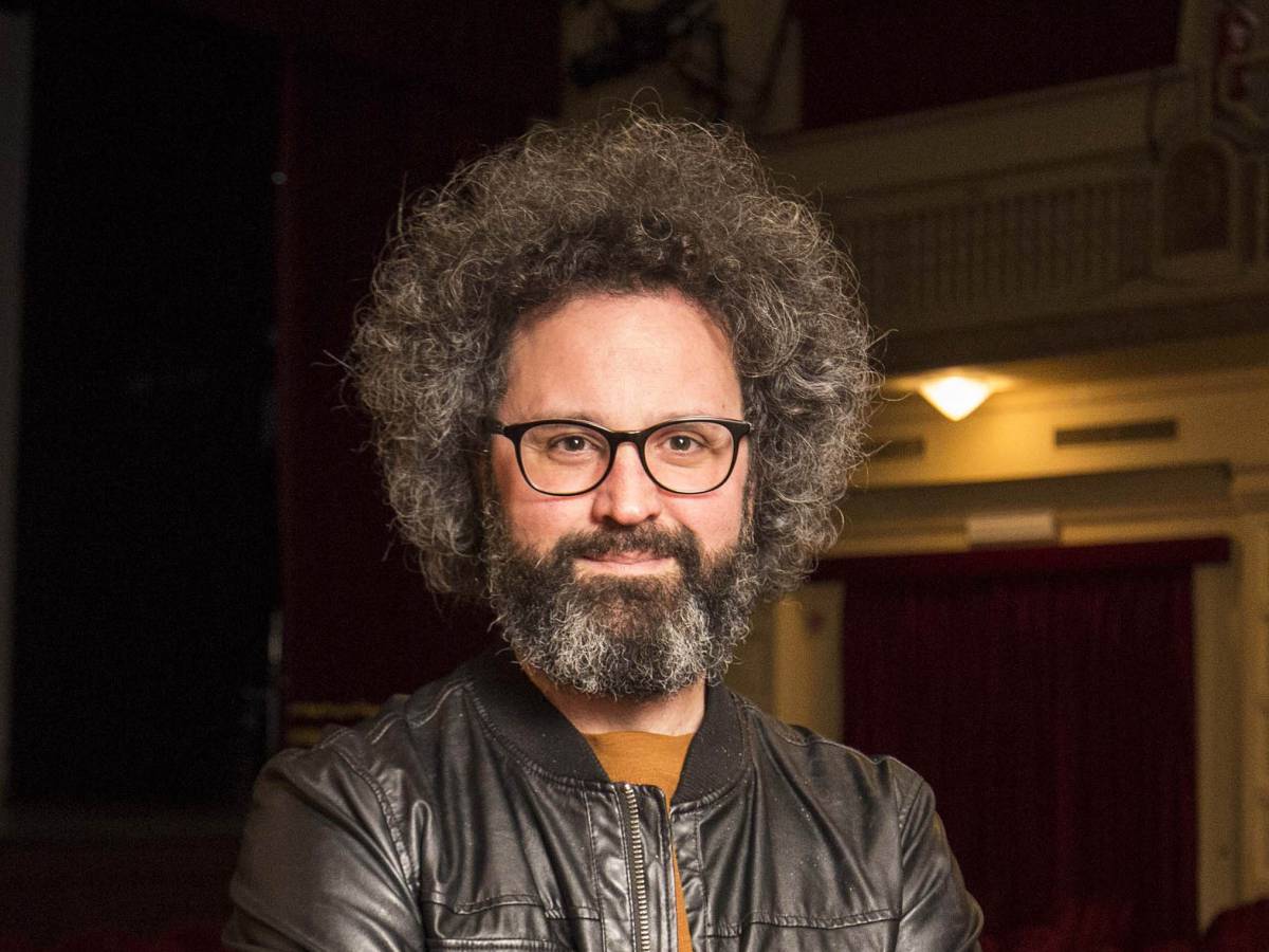 Simone Cristicchi choc: "Ho una paralisi facciale". Come sta il cantante