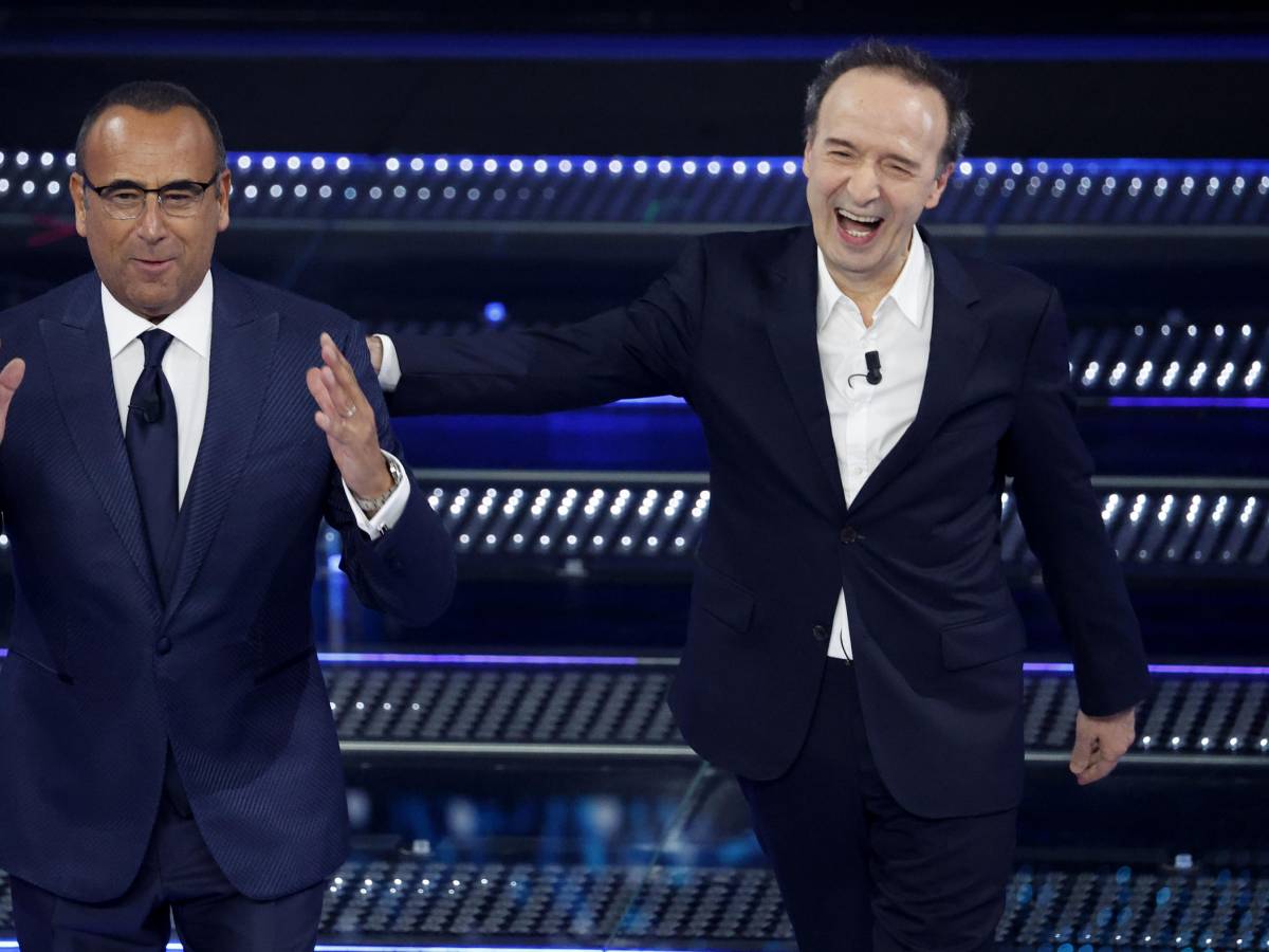 Sanremo, arriva Benigni: “Musk guarda Sanremo e vota Giorgia” | Diretta