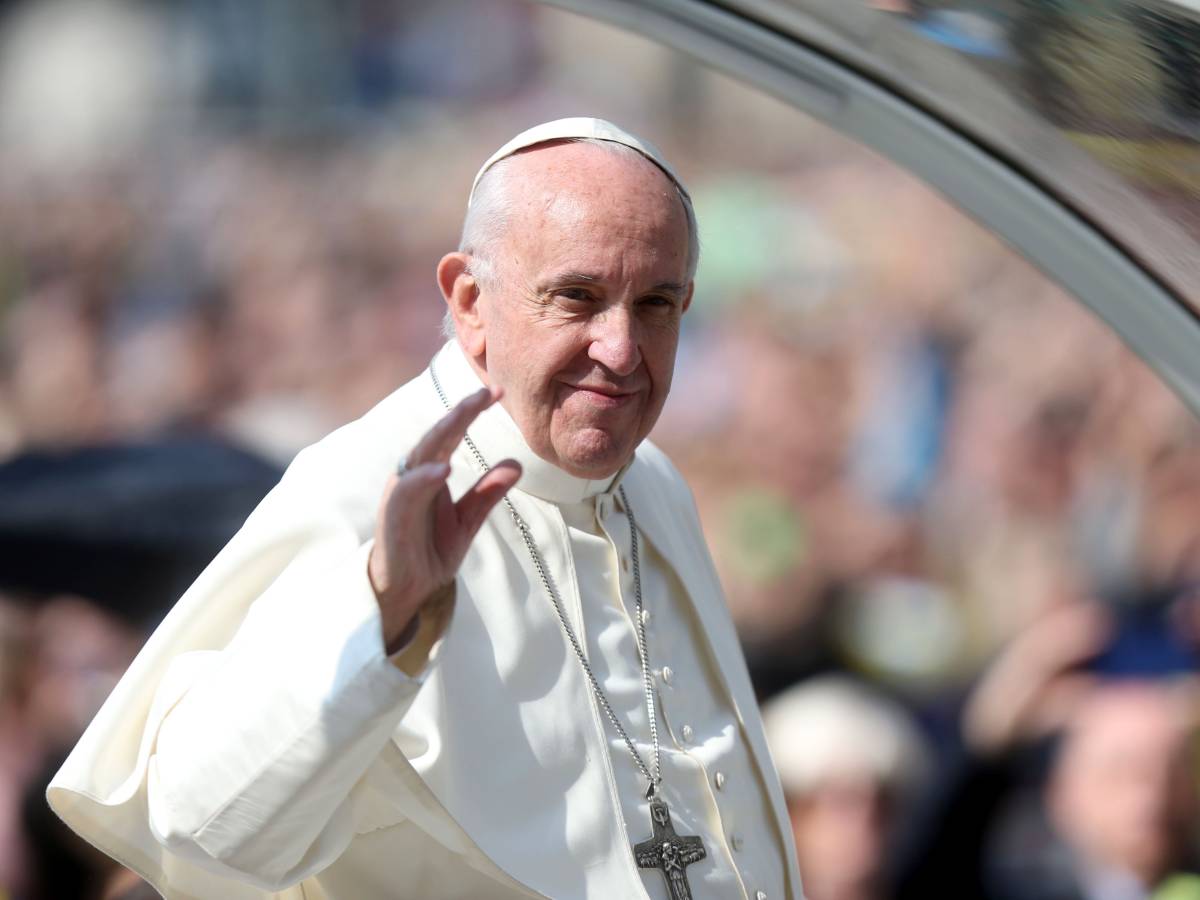 Papa Francesco in via di guarigione: miglioramento della salute