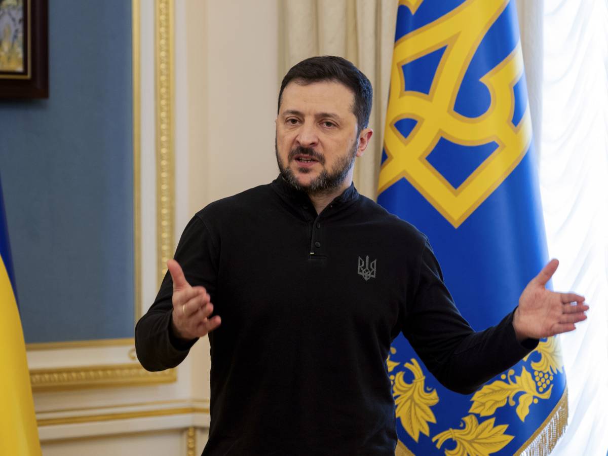 Zelensky, attacco a Trump. "Disinformazione russa"