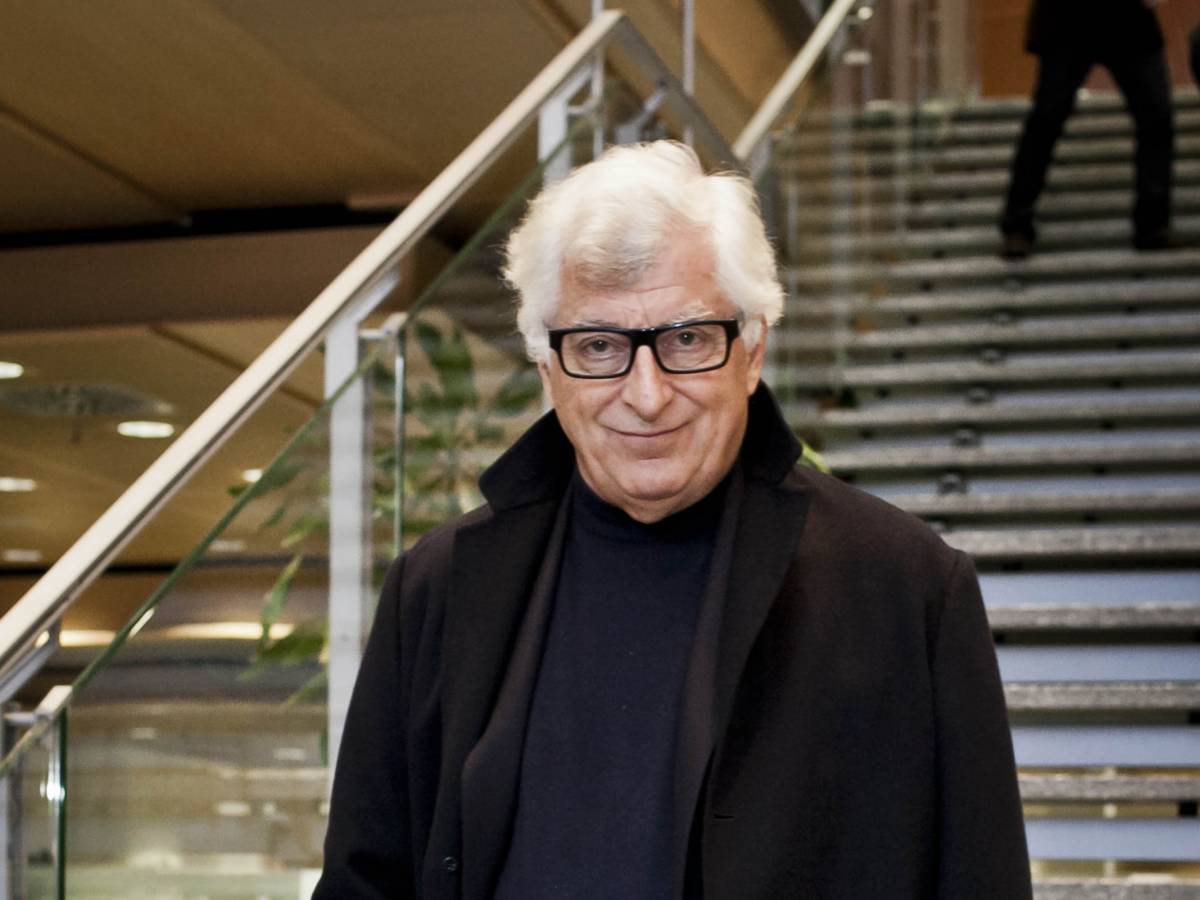 prada taglio al caporalato via i fornitori non in regola da Ilgiornale.it prada taglio al caporalato via i fornitori non in regola