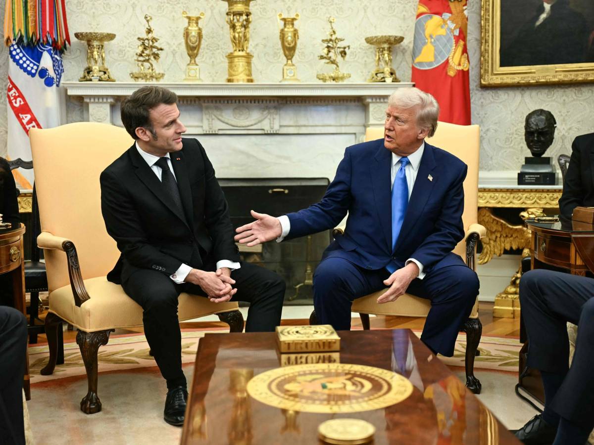 Faccia a faccia tra Macron e Trump: sul tavolo il destino della guerra in Ucraina