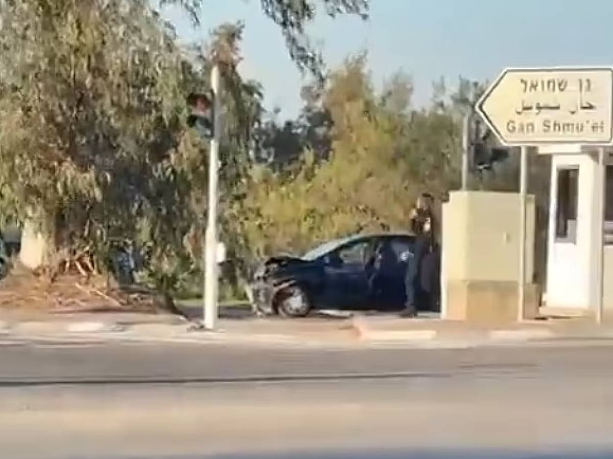 Israele, auto contro pedoni: 10 feriti ad Haifa. "Ucciso l