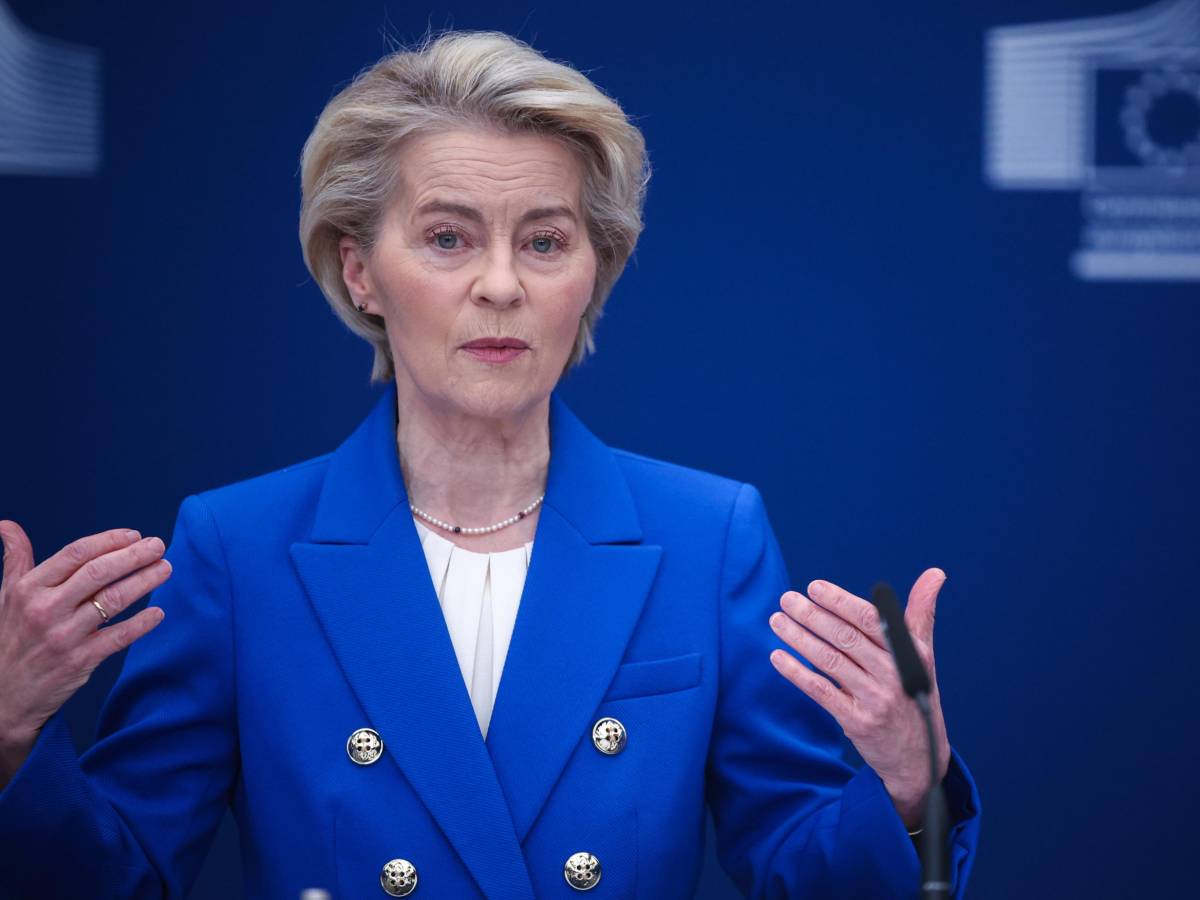 Von der Leyen, piano da 800 miliardi per la sicurezza Ue: "Viviamo tempi pericolosi"