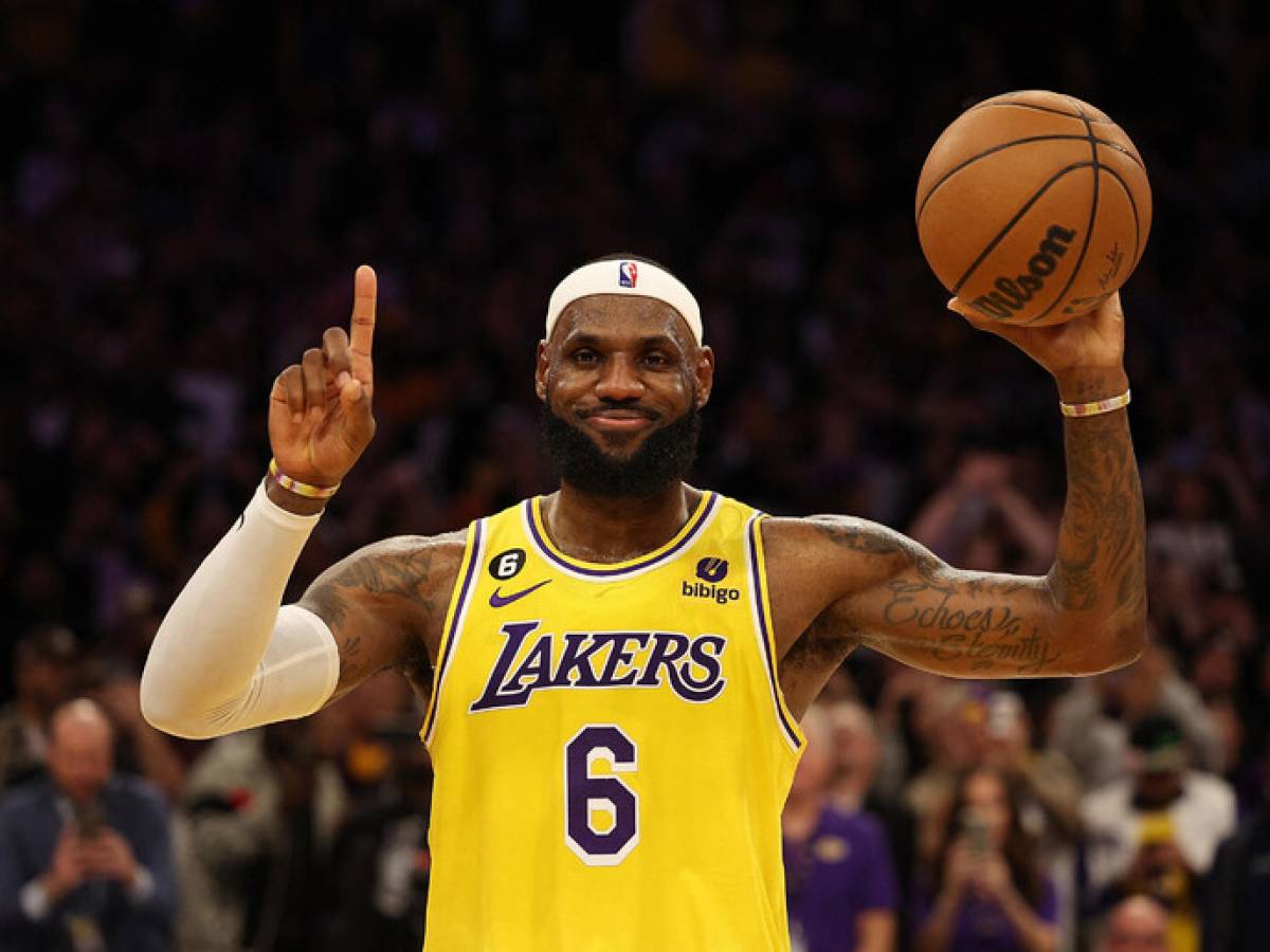 enigma lebron tra ultimo anello e canto del cigno da Ilgiornale.it enigma lebron tra ultimo anello e canto del cigno