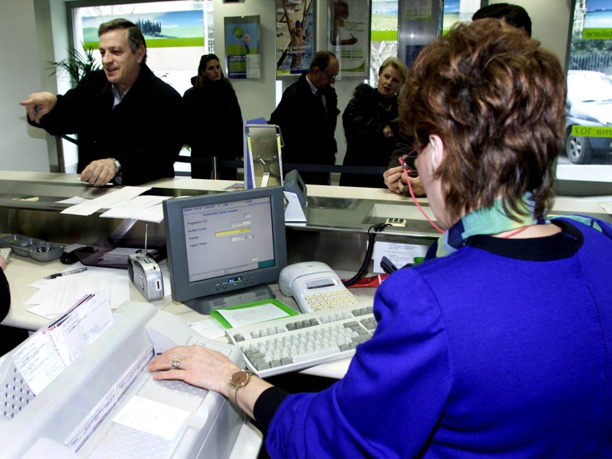 Le banche riscoprono lo sportello Le banche riscoprono lo sportello
