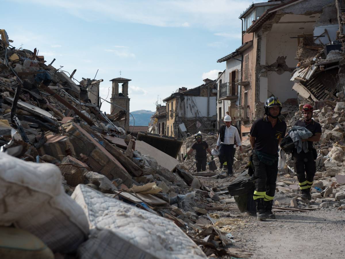 Ricostruzione terremoto 2016, presentato al senato il libro del senatore Castelli