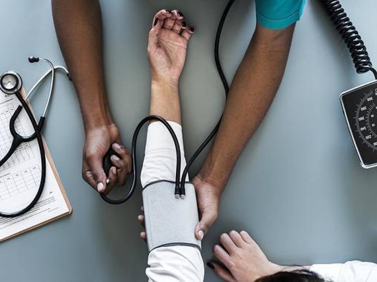 Abusi su nove pazienti: medico di guardia condannato a 10 anni di carcere Abusi su nove pazienti: medico di guardia condannato a 10 anni di carcere