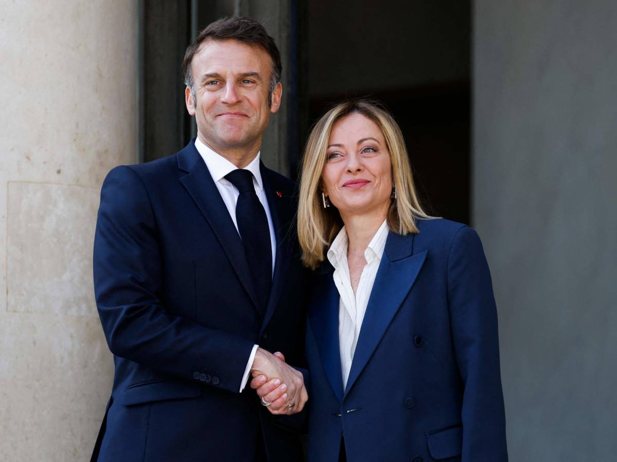 al via il vertice italia francia macron e meloni a villa eilenroc lo scambio di battute tra i due da quanto tempo da Ilgiornale.it al via il vertice italia francia macron e meloni a villa eilenroc lo scambio di battute tra i due da quanto tempo