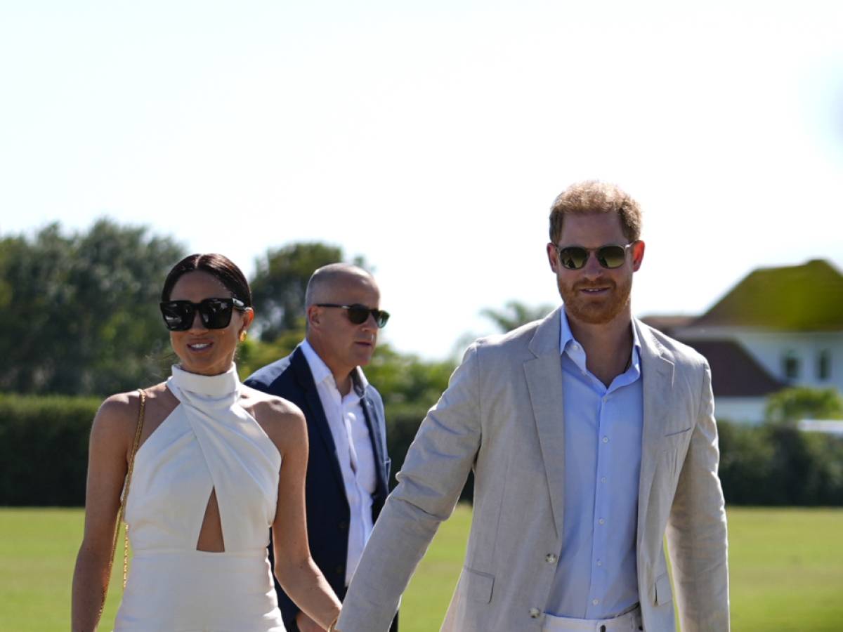 Harry non riavrà la scorta nel Regno Unito: "Vorrei riconciliarmi con la famiglia reale, ma per me e Meghan è impossibile tornare" Harry non riavrà la scorta nel Regno Unito: "Vorrei riconciliarmi con la famiglia reale, ma per me e Meghan è impossibile tornare"