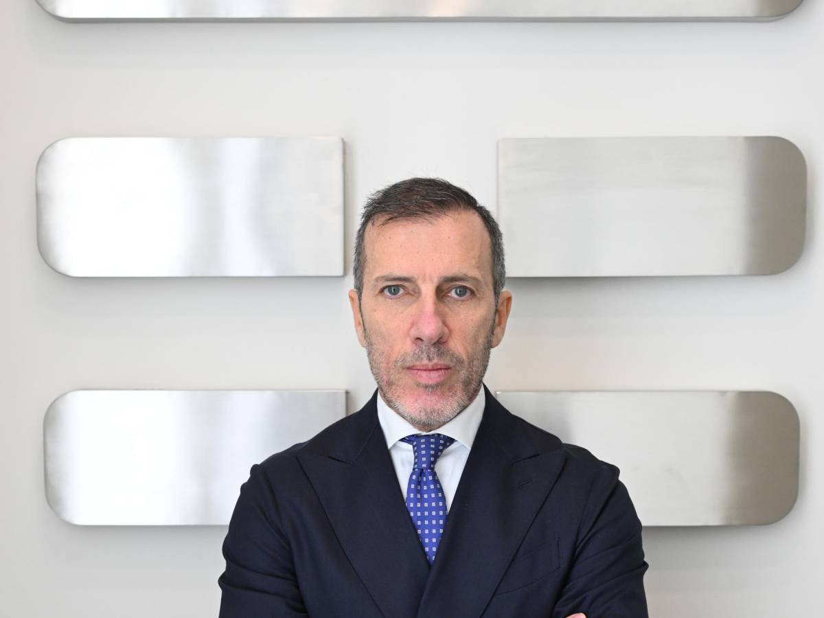 Tim ritorna al profitto. Più sinergie con Poste