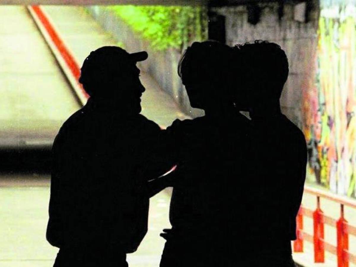 Come Abbinare Le Scarpe Rosse: Look Perfetti Per Ogni Stile - Foto 4