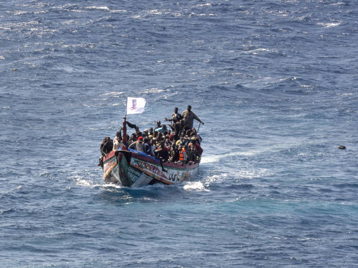 Spagna travolta dai migranti, ma le Ong guardano solo all’Italia Spagna travolta dai migranti, ma le Ong guardano solo all’Italia