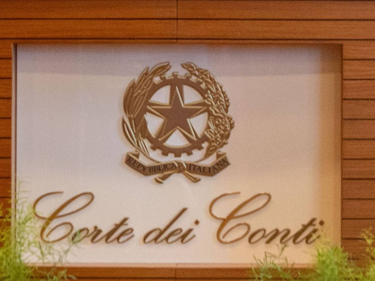 Puglia in fiera a Miami, la Corte dei Conti: "Spreco da 300 milioni" Puglia in fiera a Miami, la Corte dei Conti: "Spreco da 300 milioni"