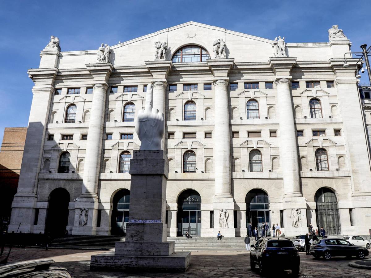 Torna il Btp Valore: sette anni di durata, cedole step up e bonus finale per i risparmiatori Torna il Btp Valore: sette anni di durata, cedole step up e bonus finale per i risparmiatori