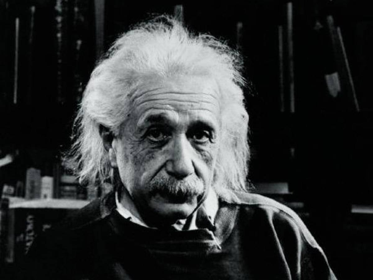 La Lettera Inaspettata ad Einstein: La Storia Nascosta Dietro la Formula E=mc²