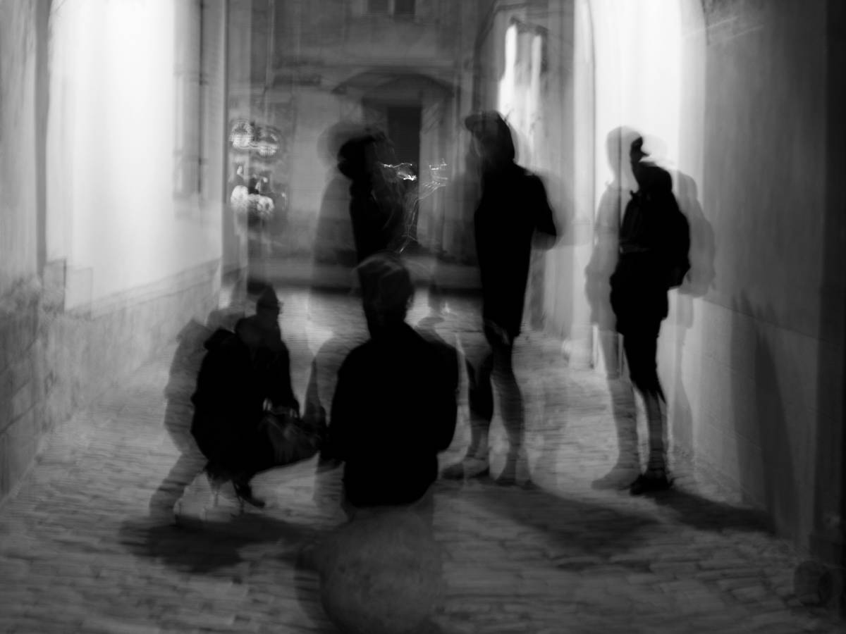 La violenza colpisce maschi e femmine La violenza colpisce maschi e femmine