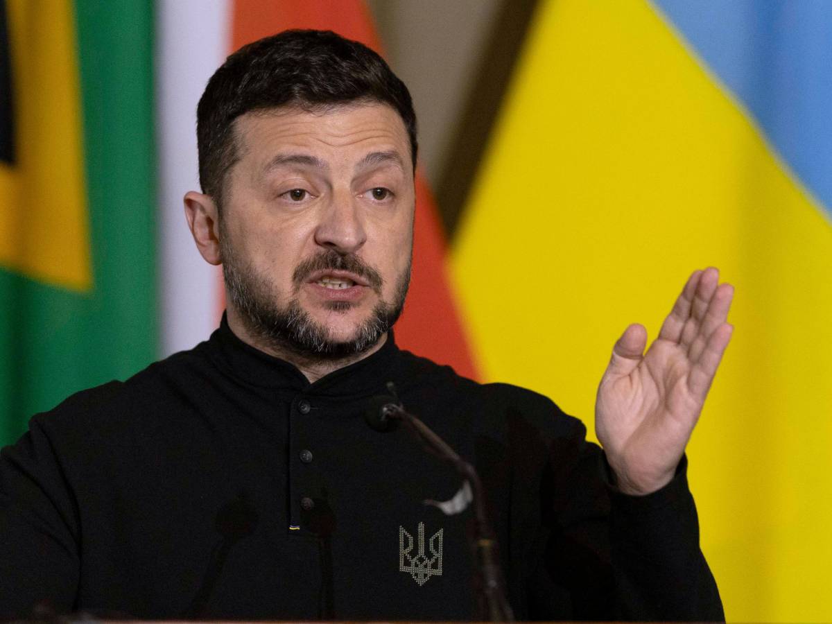 Il monito di Zelensky a Putin: "Non garantiamo la sicurezza alla parata del 9 maggio" Il monito di Zelensky a Putin: "Non garantiamo la sicurezza alla parata del 9 maggio"