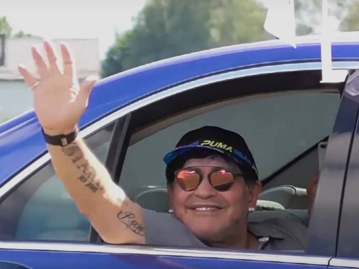 La Tragica Fine di Maradona: Accuse e Polemiche tra i Medici