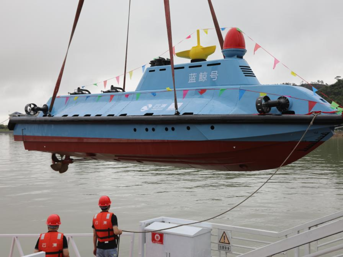 Cina presentato da Ilgiornale.it la cina ha presentato un nuovo sommergibile cosa sappiamo del blue whale
