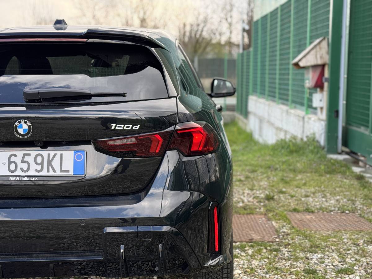 BMW Serie 1 2025: guarda la gallery della nuova berlina compatta premium 11