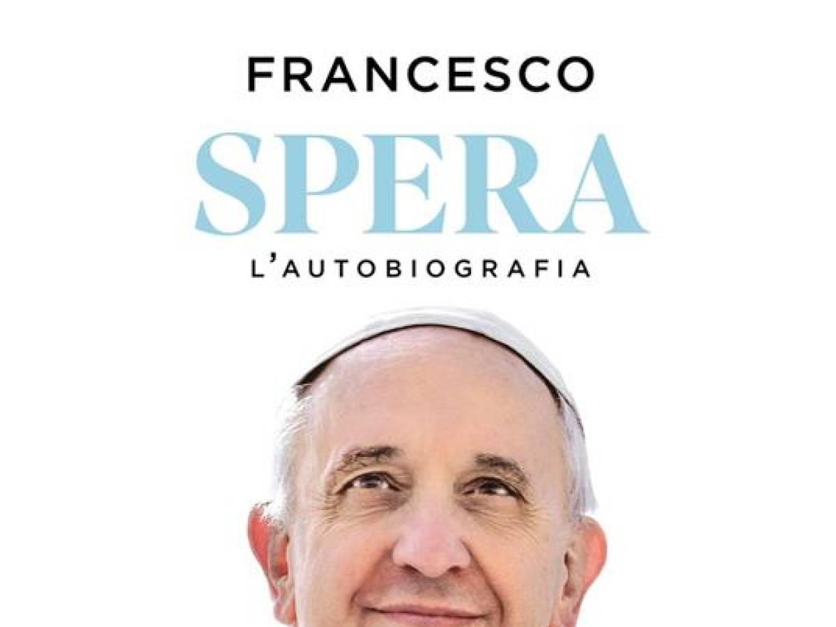 Papa Francesco guarda tutti da molto in alto Papa Francesco guarda tutti da molto in alto