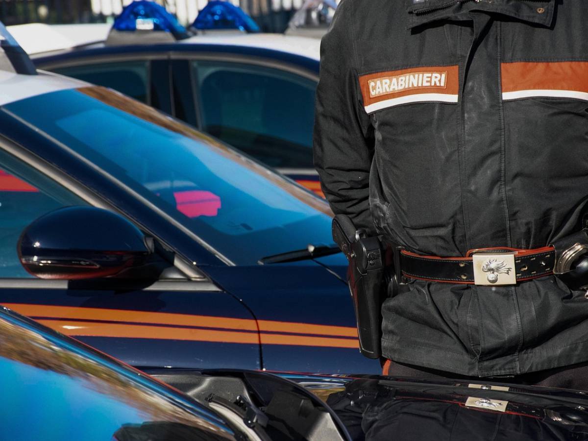 Roma molesta da Ilgiornale.it roma molesta due ragazze fermato 24enne albanese