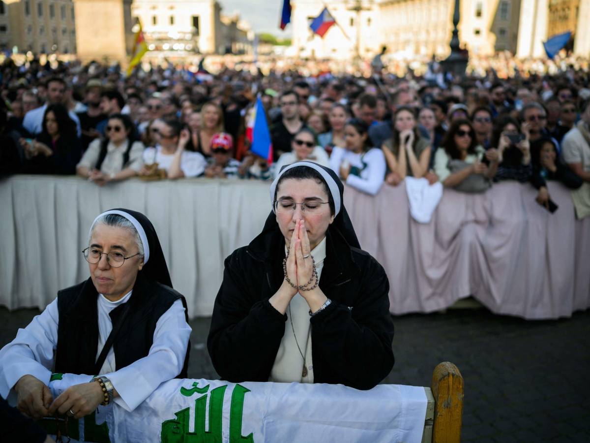 Papa Leone da Ilgiornale.it papa leone xiv concede l indulgenza plenaria cos è e cosa significa
