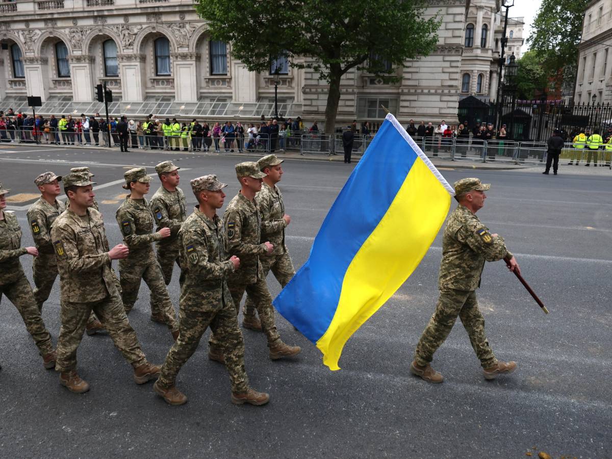 A 80 anni dal Victory day: l A 80 anni dal Victory day: l