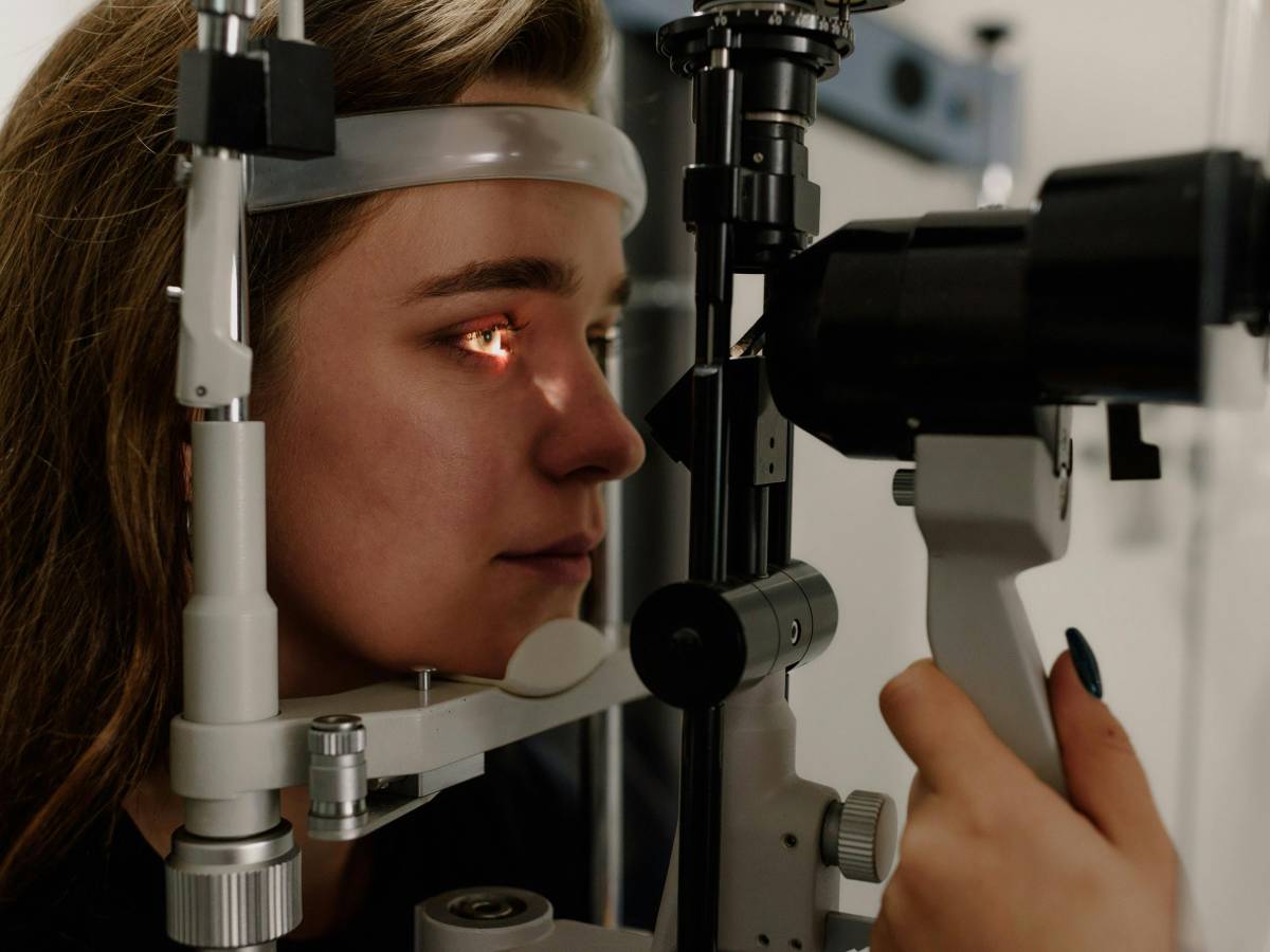 Distacco della retina: i segnali da non ignorare e cosa fare subito Distacco della retina: i segnali da non ignorare e cosa fare subito