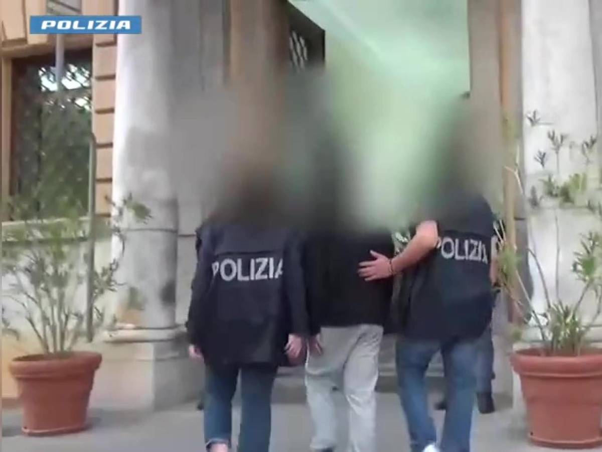 mia morte suggellata dal martirio fermati due strenieri che inneggiavano a isis e jihad da Ilgiornale.it mia morte suggellata dal martirio fermati due strenieri che inneggiavano a isis e jihad