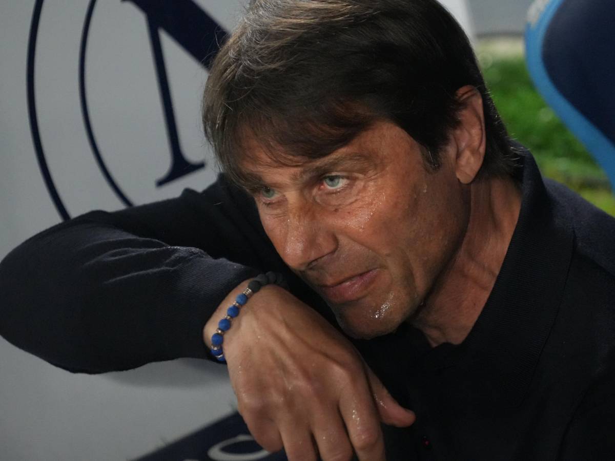 Napoli, paura in volo: l