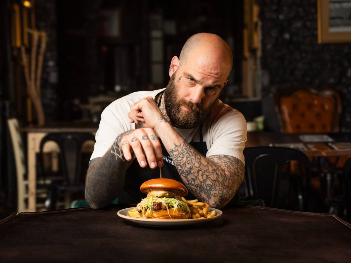 L’ultimo hamburger di Eugenio Roncoroni è quello definitivo