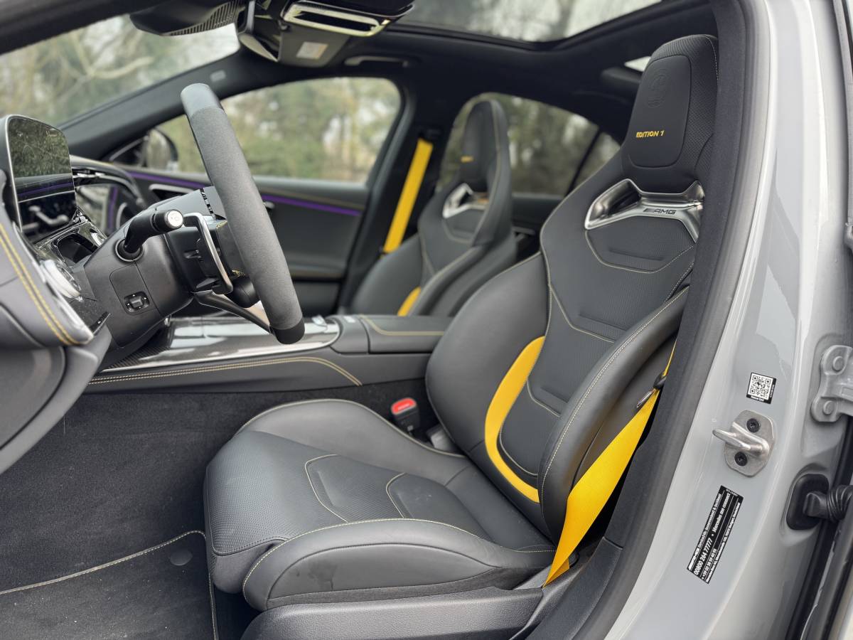 Mercedes Classe E 53 AMG Hybrid: la gallery della super berlina da 612 CV 14