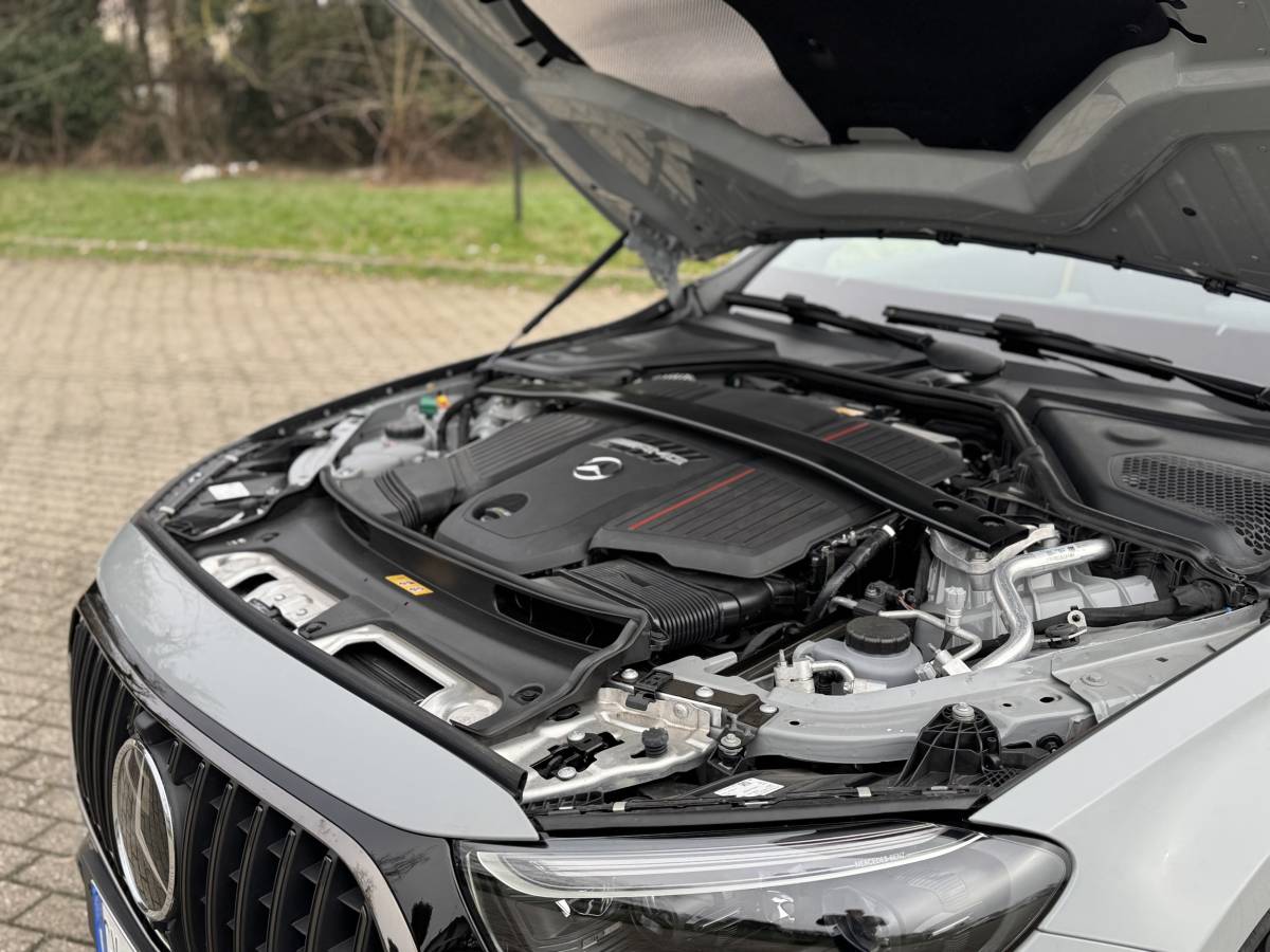 Mercedes Classe E 53 AMG Hybrid: la gallery della super berlina da 612 CV 18