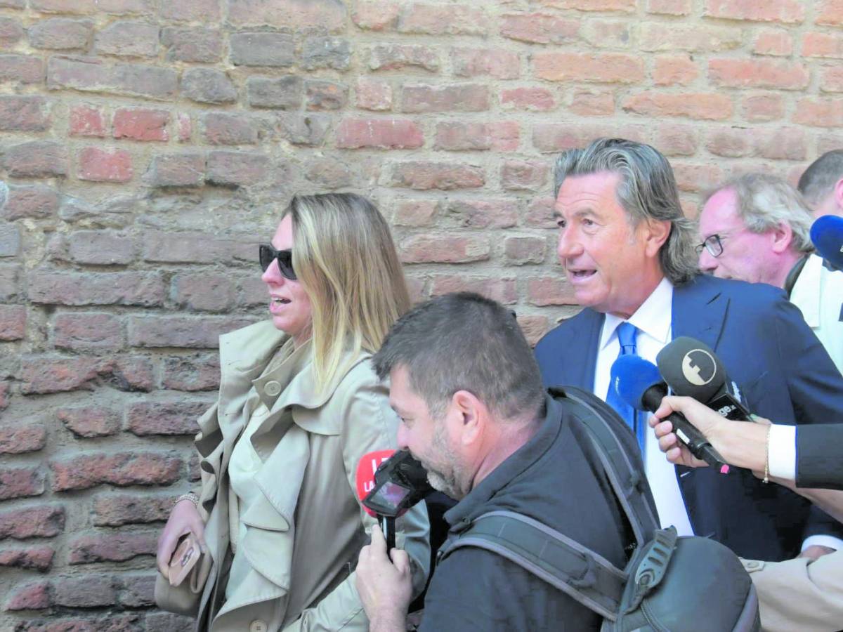 garlasco 232 scontro sui pc tra i legali di stasi e dei poggi estendere analisi forense al computer di chiara da Ilgiornale.it garlasco 232 scontro sui pc tra i legali di stasi e dei poggi estendere analisi forense al computer di chiara