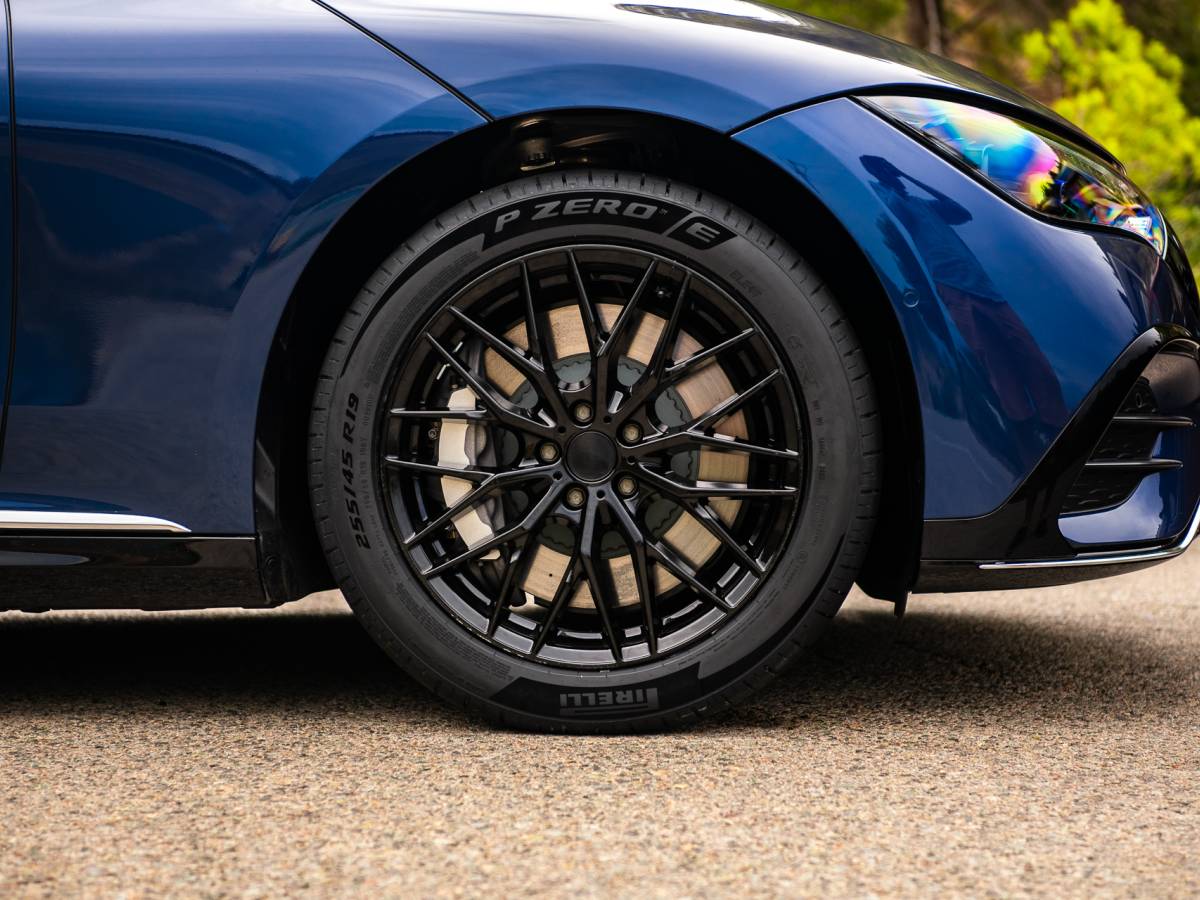 Pirelli P Zero
