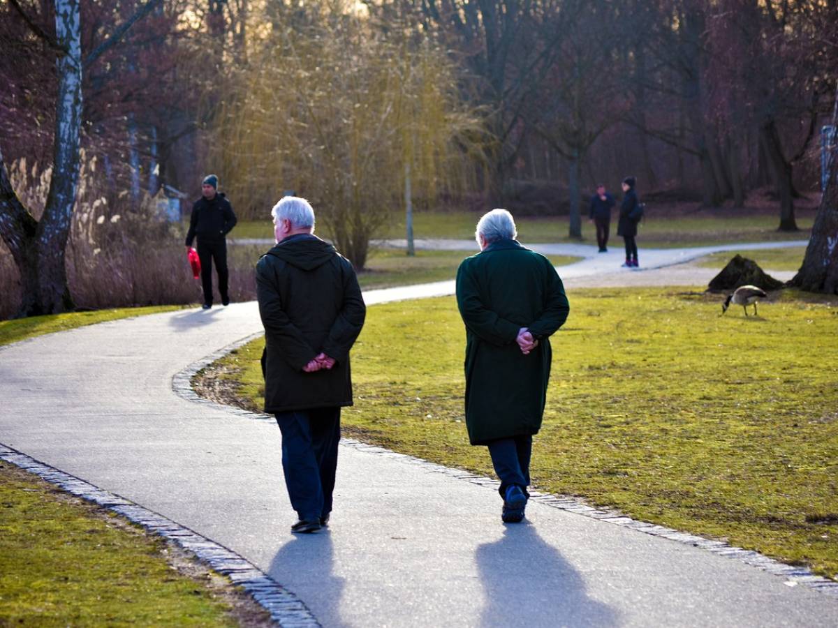 lavoratori domestici in italia un pilastro invisibile del welfare familiare