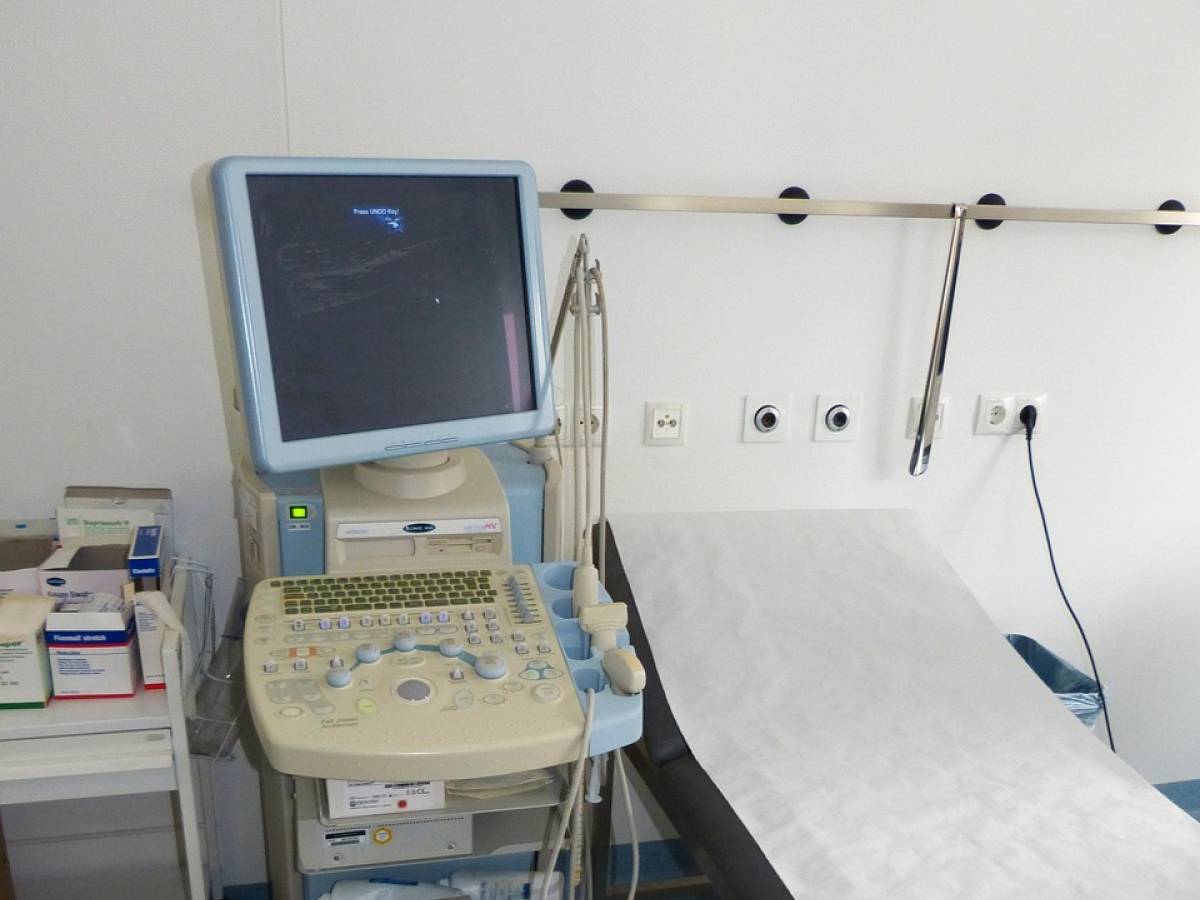 Prostata, a che età iniziare a fare gli esami e i segnali che non è in salute