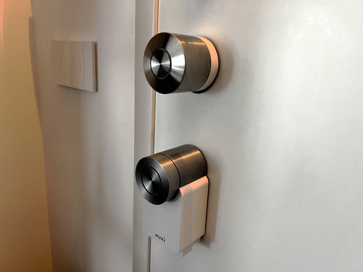 Nuki Lock Ultra vs 