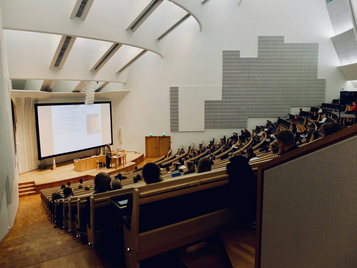 università quale scegliere ecco le facoltà con più sbocchi professionali