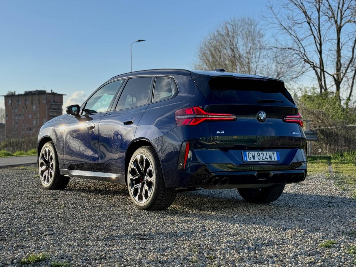 BMW X3 M50 2025: guarda la gallery del SUV sportivo da quasi 400 CV 7