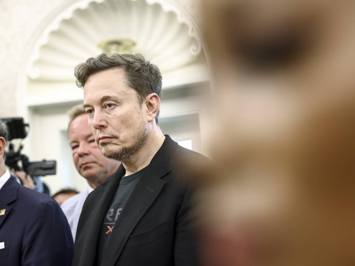Musk pubblica il test delle urine e il risultato gela tutti Musk pubblica il test delle urine e il risultato gela tutti