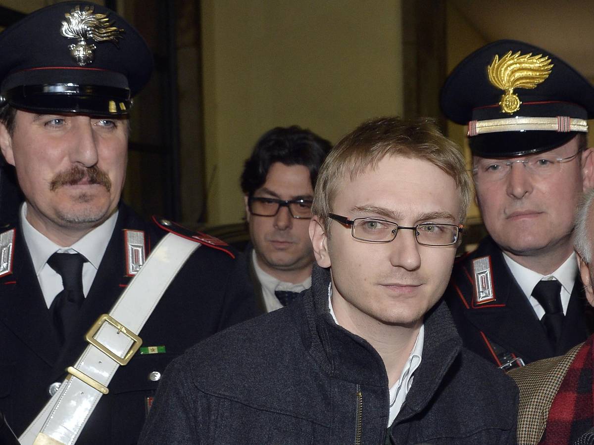 "Lui parla ancora di Chiara. E quel sacchetto...". Le verità dell "Lui parla ancora di Chiara. E quel sacchetto...". Le verità dell